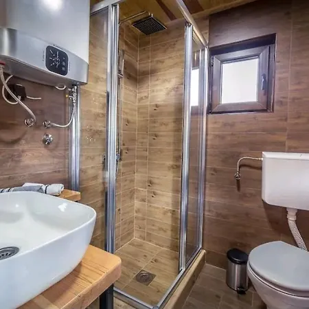 Mountain House Potkovica * Lazici