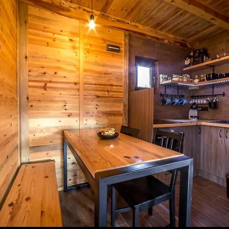 Mountain House Potkovica Nyaraló *